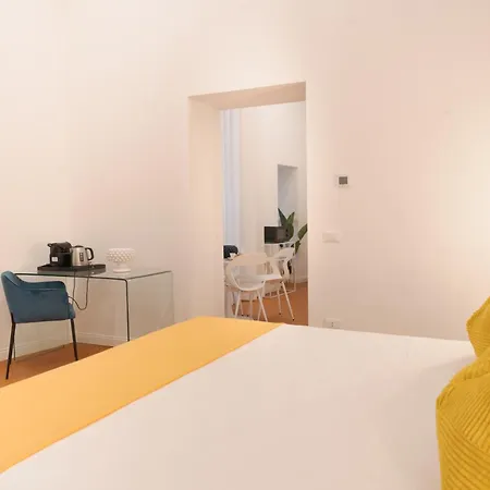 Palazzo Castriota Scanderbeg - The * Napoli